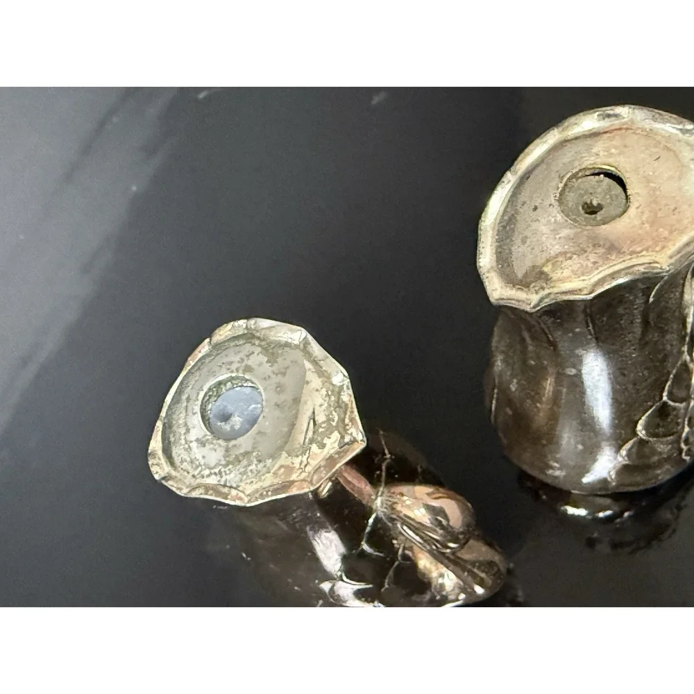Swan Silver Plated Salt and Pepper Shakers WM Rogers Oneida Silversmiths